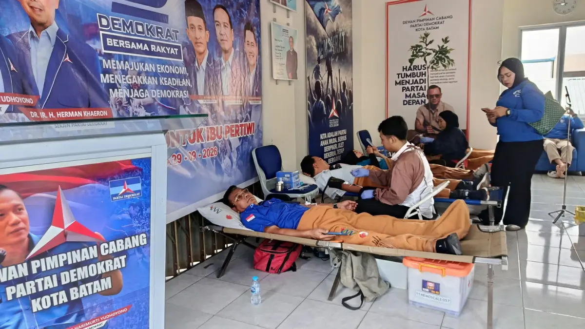Kegiatan donor darah DPC partai Demokrat Batam. F.Istimewa