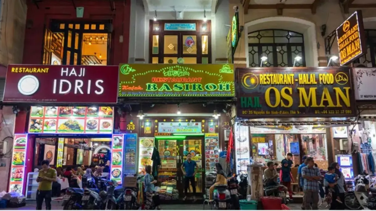 Ilustrasi kuliner halal di Vietnam. (Vietnam Briefing)