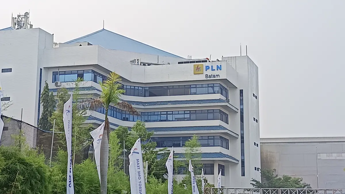 Kantor pusat PT PLN Batam berlokasi di Batam Centre. F.Jamaluddin/Batam Pos