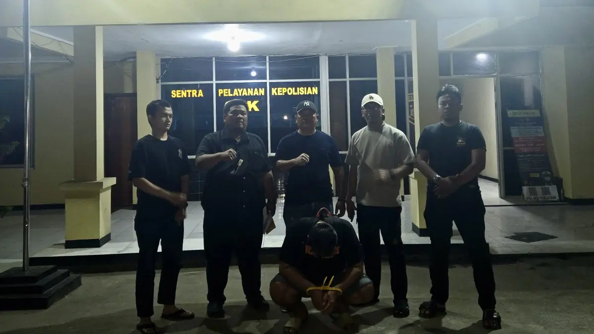 Unit Reskrim Polsek Bengkong mengamankan CB, terduga penggelapan uang. F.Istimewa