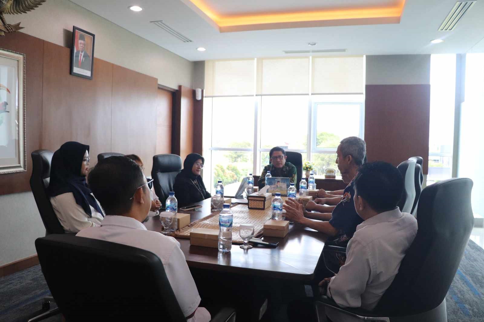 KUNJUNGAN : Persatuan Wartawan Indonesia (PWI) Kalteng melakukan silaturahmi ke Bank Indonesia Kalteng, Kamis (18/1/2024). (ISTIMEWA/RADAR SAMPIT)  &nbsp;