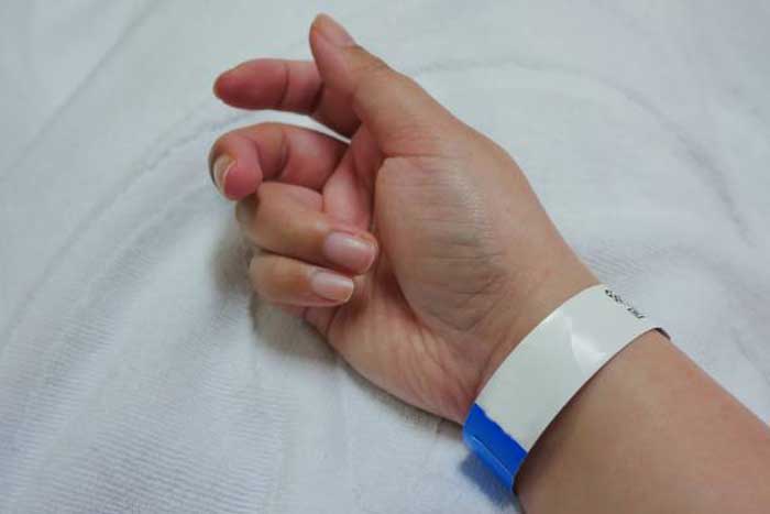 Ilustrasi gelang pasien.