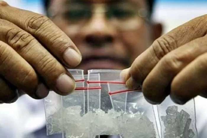 ILUSTRASI: Polisi mengamankan narkoba jenis sabu/Jawa Pos