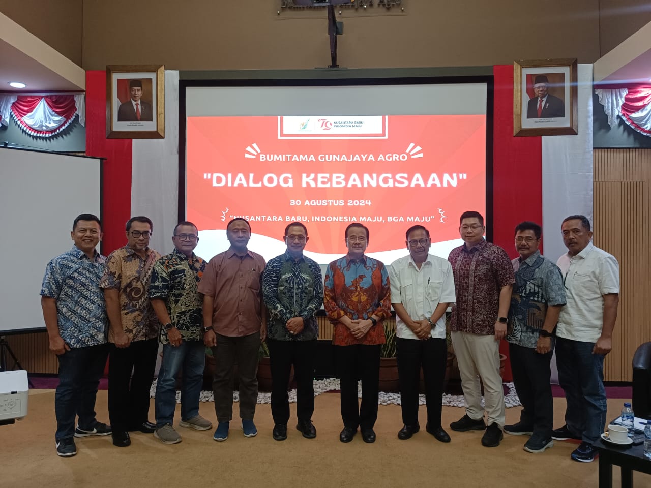 Foto bersama usai dialog kebangsaan bersama Narasumber, Agustin Teras Narang dan jajaran manajemen PT BGA