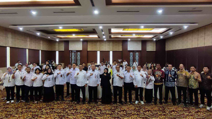 LUAR BIASA : Dialog publik kebijakan bersama pemangku kepentingan dalam rangka program fasilitasi kemitraan di Provinsi Kalteng yang digelar di Ballroom Swiss-Belhotel Danum Palangka Raya, Rabu (18/9)