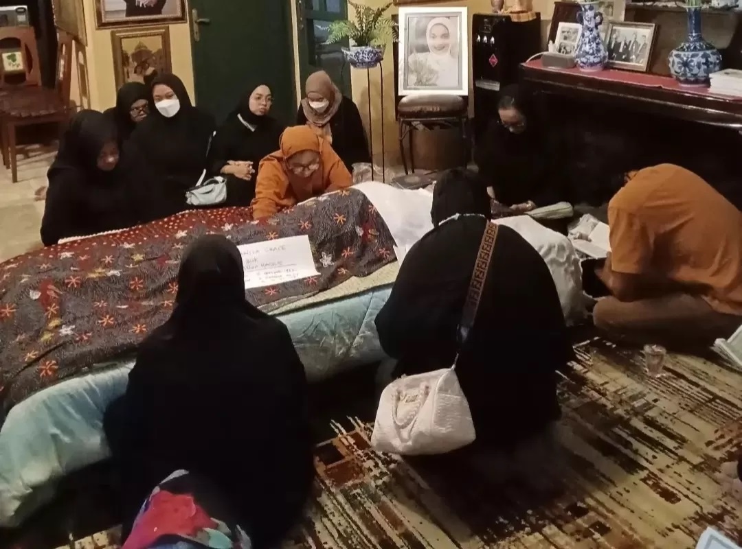 Marissa Haque meninggal dunia. (Instagram: bellafawzi_)