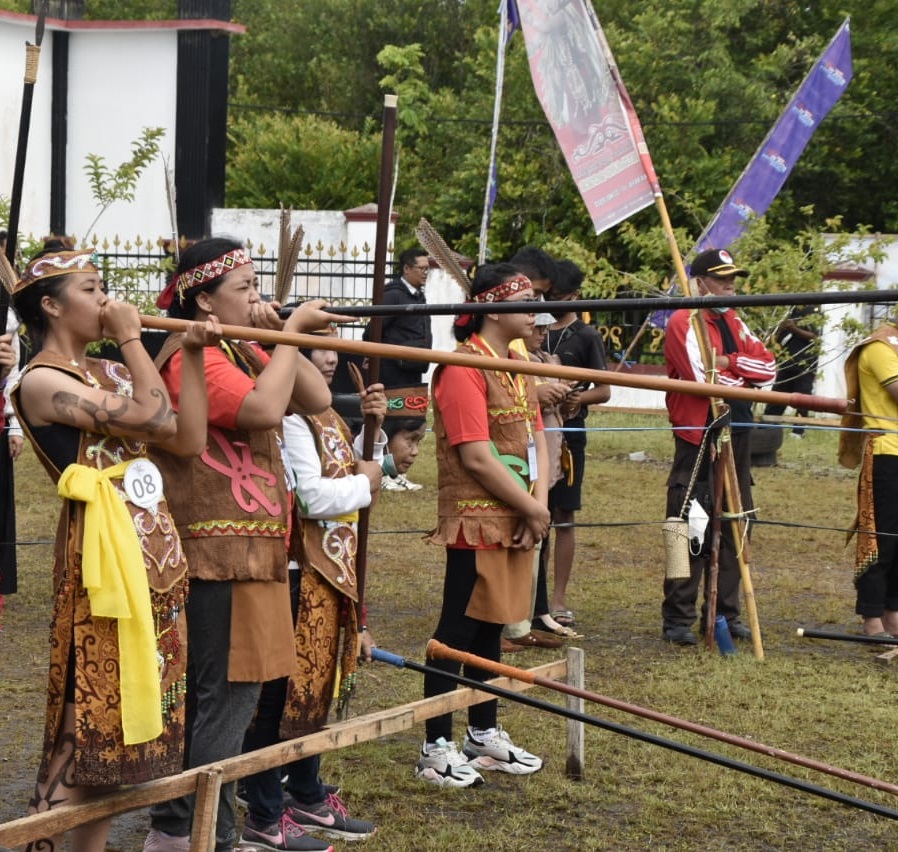 TRADISIONAL: Menyumpit, akan menjadi salah satu cabang dilombakan dalam Pekan Olahraga Tradisional dan Rekreasi di Sukamara, dalam waktu dekat.