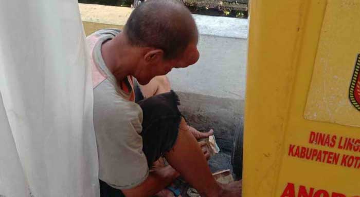 Aksi Eman "Hellboy" bikin resah warga Kota Pangkalan Bun, belum lama ini.