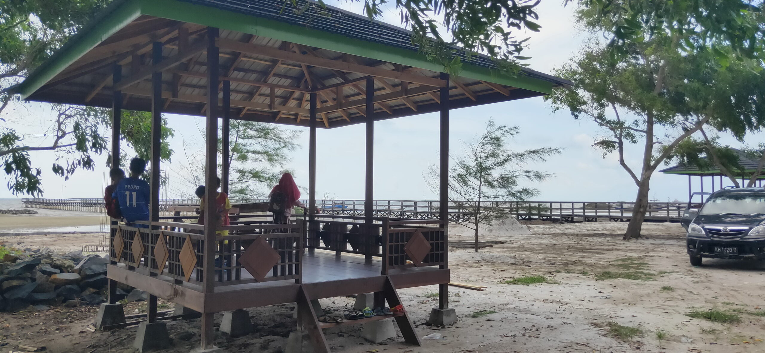 LENGANG: Salah satu pantai di Kabupaten Sukamara, yang berpotensi menyumbang PAD.
