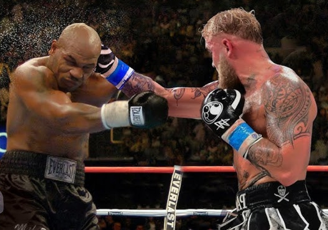 SENSASI : Duel antara Mike Tyson dan Jake Paul di Texas, Jumat (15/11) waktu setempat atau Sabtu (16/11) WIB yang berlangsung dramatis.