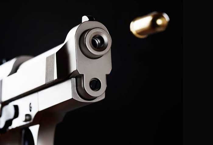 GELOMBANG KEJUT: Peluru yang dilepaskan dari pistol.