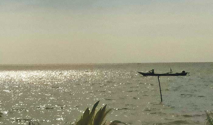 Nelayan Desa Sungai Bakau, Kecamatan Kumai, Kabupaten Kotawaringin Barat, belum lama ini. (TYO/RADAR SAMPIT)