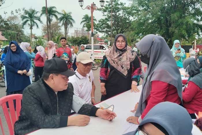 FUN BIKE: Fun Bike dan pemeriksaan kesehatan menjadi salah satu rangkaian peringatan HUT Korpri ke-53 tahun di Pemkab Kotim, Jumat (6/12).