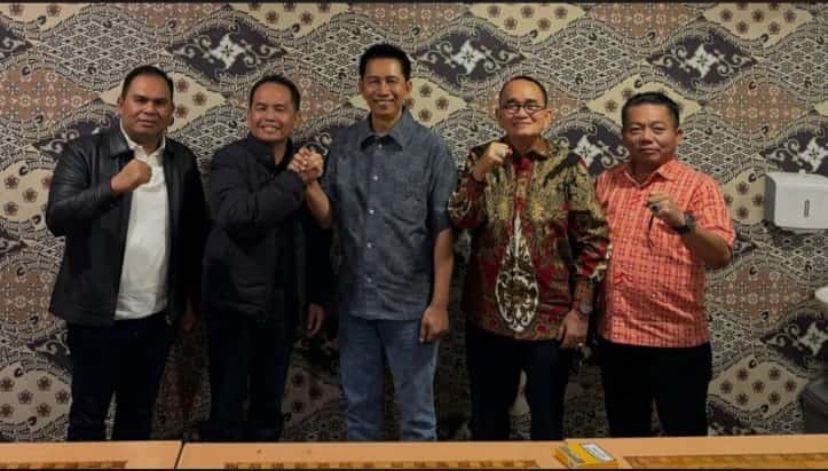 PERDAMAIAN: Perseteruan Pilkada Kalteng berakhir setelah Calon nomor 2 Nadalsyah bertemu dengan calon nomor urut 3 Agustiar Sabran, Rabu (11/12/2024)