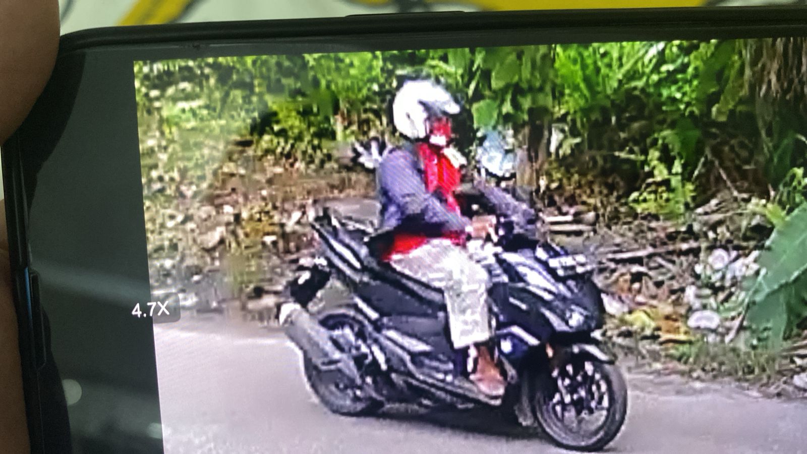 JAMBRET: Terduga pelaku jambret di Jalan nanas 4 RT 44 RW 08 Kelurahan MB Hilir, Kabupaten Kotawaringin Timur sekitar jam 11.40 WIB. (Istimewa)
