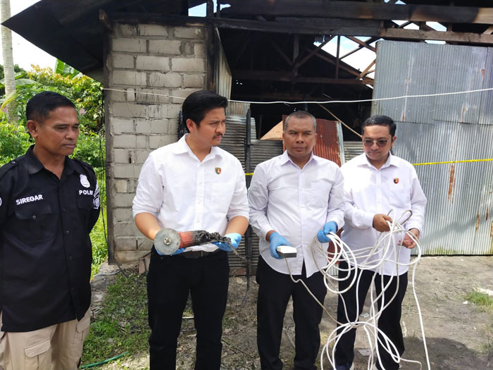 Kasatreskrim Polres Kobar AKP M Fachrurrazi saat memberikan keterangan usai olah TKP, Selasa (18/12)