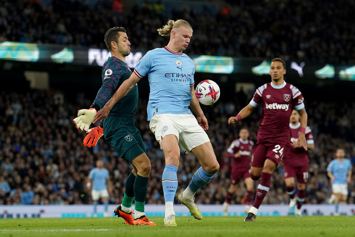 Striker Manchester City Erling Haaland yang kembali diandalkan ketajamannya saat menjamu West Ham United, Sabtu (4/1) malam WIB.