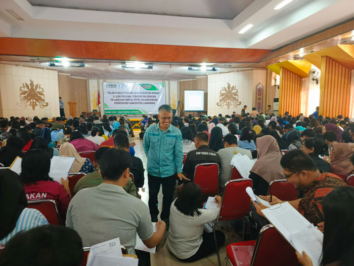 CALON PPPK : Ratusan calon pegawai pemerintah dengan perjanjian kerja (CPPPK) Lamandau mengikuti tes kejiwaan di GPU Lantang Torang, Nanga Bulik, Jumat (10/01/2025).