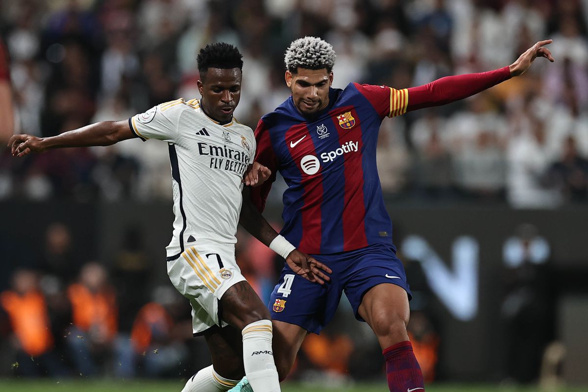 EL CLASSICO : Pertemuan dua klub papan atas Liga Spanyol ini dalam perebutan Piala Supercopa de Espana 2025,  bakal digelar di Arab Saudi, Senin (13/1) dini hari.