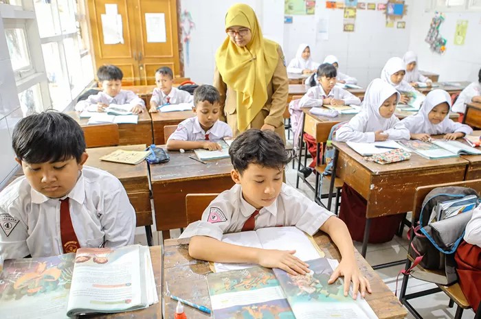 Ilustrasi siswa belajar di sekolah. (DIPTA WAHYU/JAWA POS)