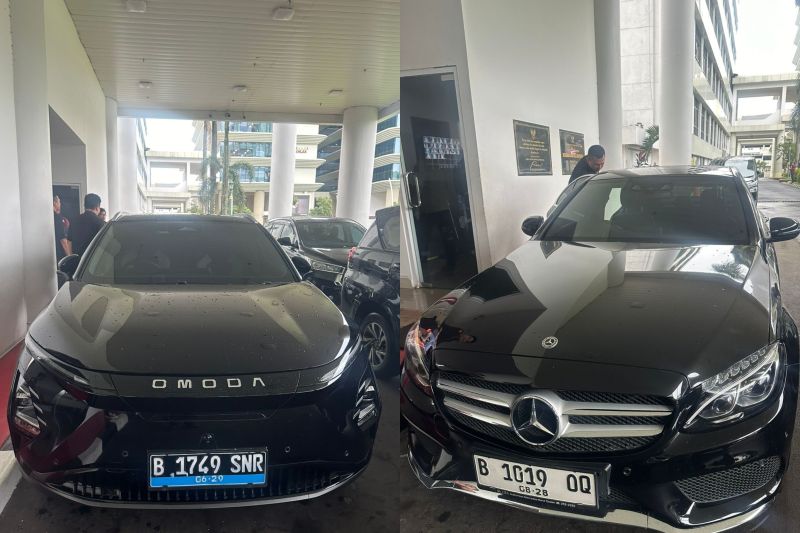 Mobil milik tersangka HAT yang disita oleh Kejaksaan Agung. ANTARA/HO-Kejaksaan Agung RI