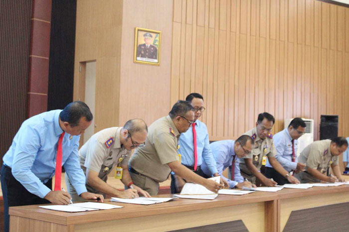 Penandatanganan kerjasama antara Kejati Kalteng  dan BPN Kalteng, serta Kejari dan BPN tingkat kabupaten/kota, untuk membentuk tim pelaksana pencegahan dan penyelesaian kejahatan pertanahan Tahun 2025