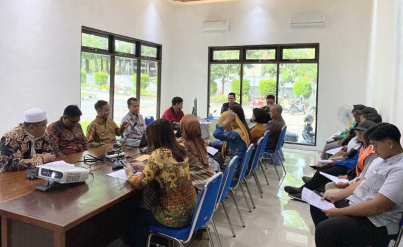 LELANG: Pendampingan lelang parkir tahap kedua di Dinas Perhubungan Kobar.&nbsp;