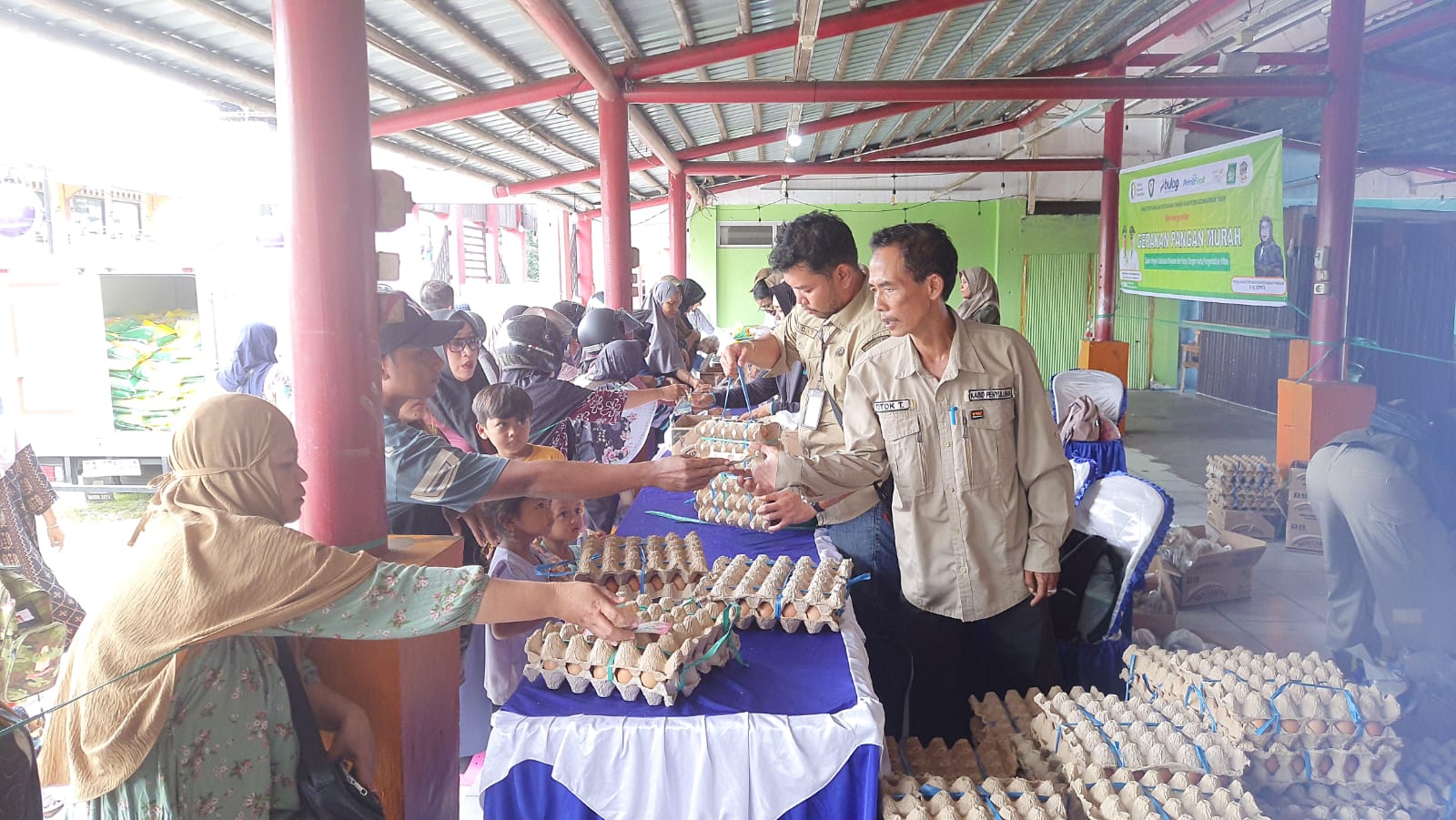 Dinas Pertanian dan Ketahanan Pangan Kabupaten Kotawaringin Timur (Kotim) kembali menggelar Gerakan Pangan Murah dalam rangka menyambut Hari Besar Keagamaan Nasional (HKBN) menjelang Lebaran Idulfitri