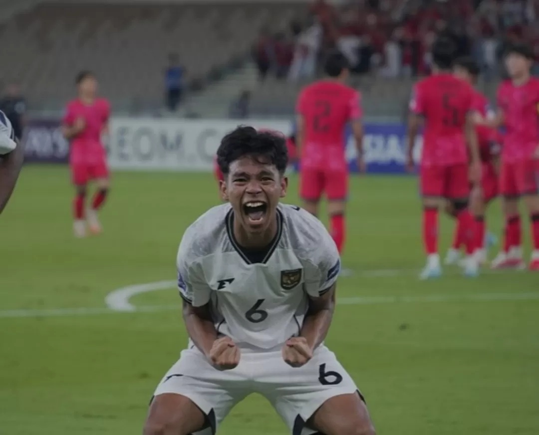 MERAYAKAN: Pemain Timnas Indonesia U-17, Evandra Florasta merayakan golnya ke gawang Korea Selatan U-17. (Foto:@erickthohir)