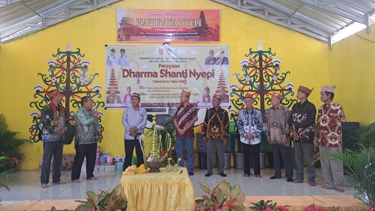 PT Surya Indah Nusantara Pagi (SINP) dan PT Persada Bina Nusantara Abadi (PBNA) salah satu anak usaha PT Astra Agro Lestari Tbk  mendukung perayaan Nyepi masyarakat Hindu Kaharingan di Kalteng