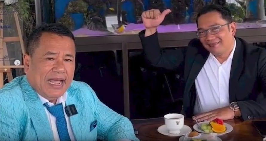 Pengacara kondang Hotman Paris saat bertemu Ridwan Kamil beberapa waktu silam.