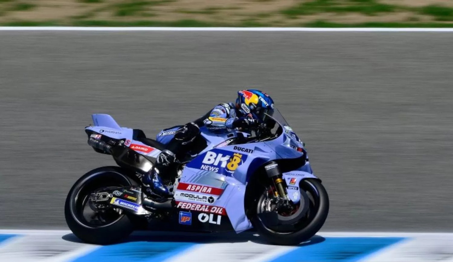 Pembalap Gresini Racing Alex Marquez saat tampil di sprint race GP Spanyol di Sirkuit Jerez, Sabtu (26/4/2025). (ANTARA/HO-Gresini Racing)