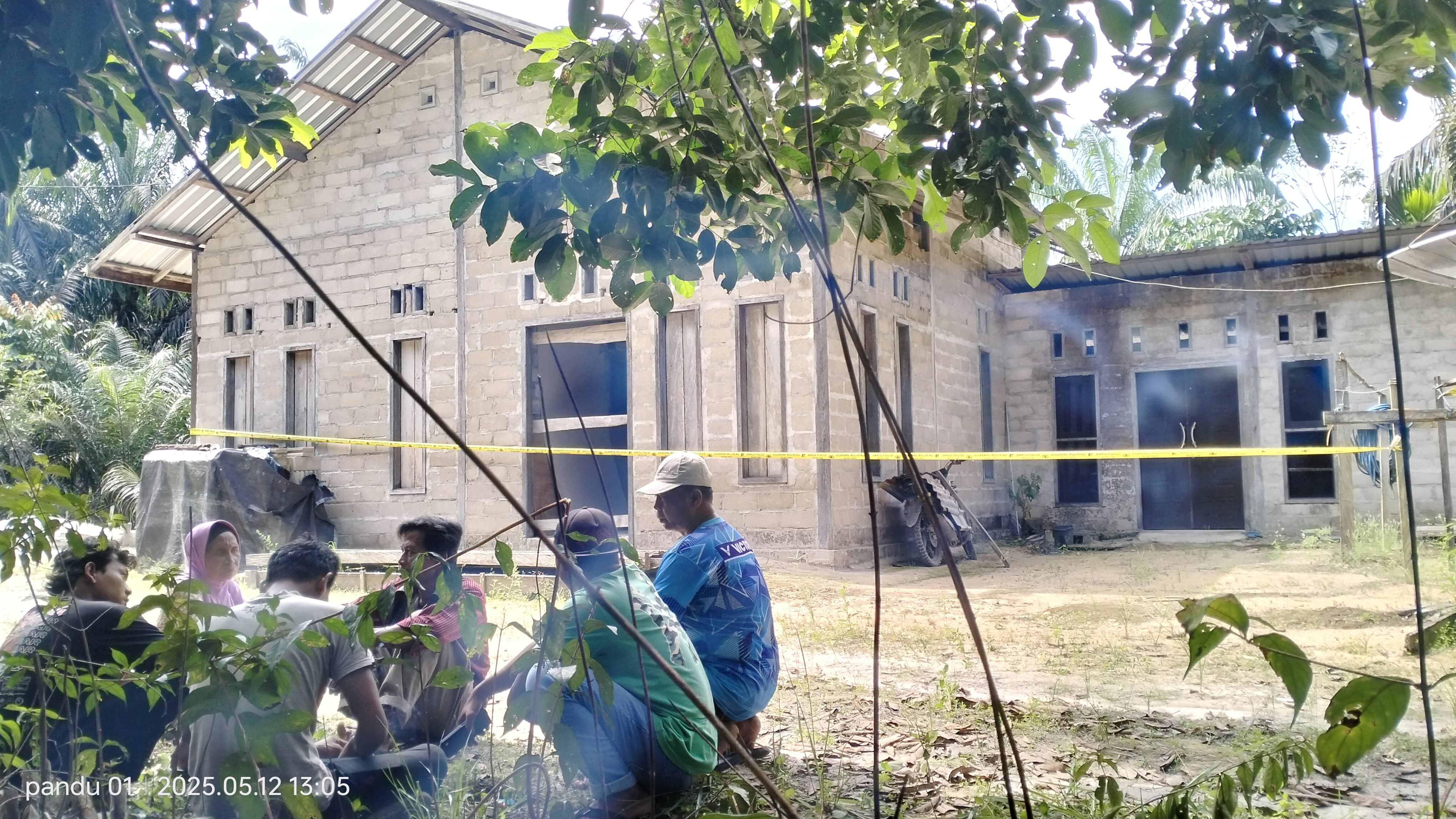 TEMUAN MAYAT: Lokasi penemuan mayat lelaki di Desa Pandu Senjaya, Kecamatan Pangkalan Lada, Kabupaten Kobar, Kalteng, Senin (12/5/2025)