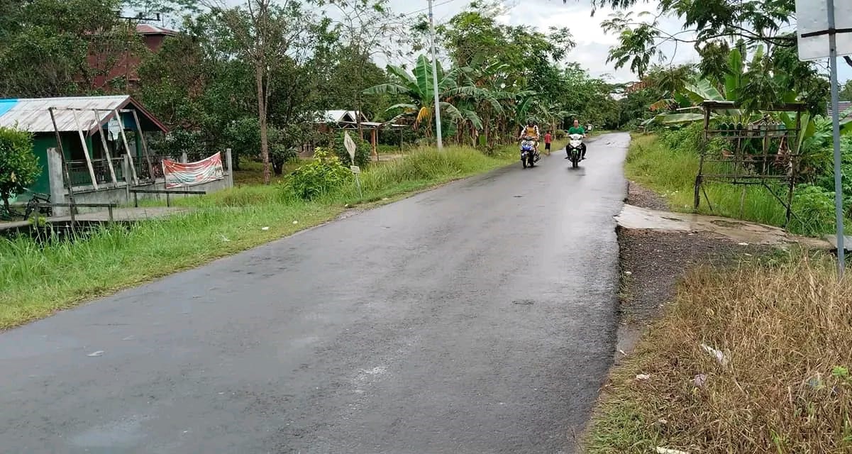 RAWAN: Suasana jalan lintas Mandomai, Kapuas Barat.&nbsp;IJUR UNTUK RADAR SAMPIT