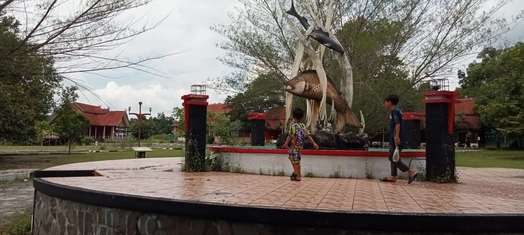 Taman Permata Sukma merupakan salah satu fasilitas ruang publik di wilayah Desa Natai Sedawak, Kecamatan Sukamara