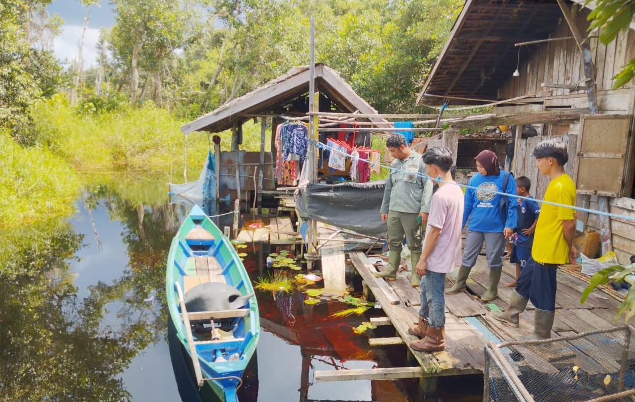 Salah satu kawasan pemukiman warga di Sungai Benipah Desa Kubu, Kecamatan Kumai, Kabupaten Kotawaringin Barat, yang didapati ada kemunculan buaya.