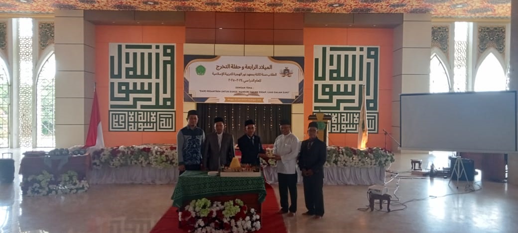 : Wakil Bupati Sukamara Nur Efendi menghadiri acara Milad ke-4 dan Haflah Santri Pondok Pesantren Nurul Hijrah Sukamara