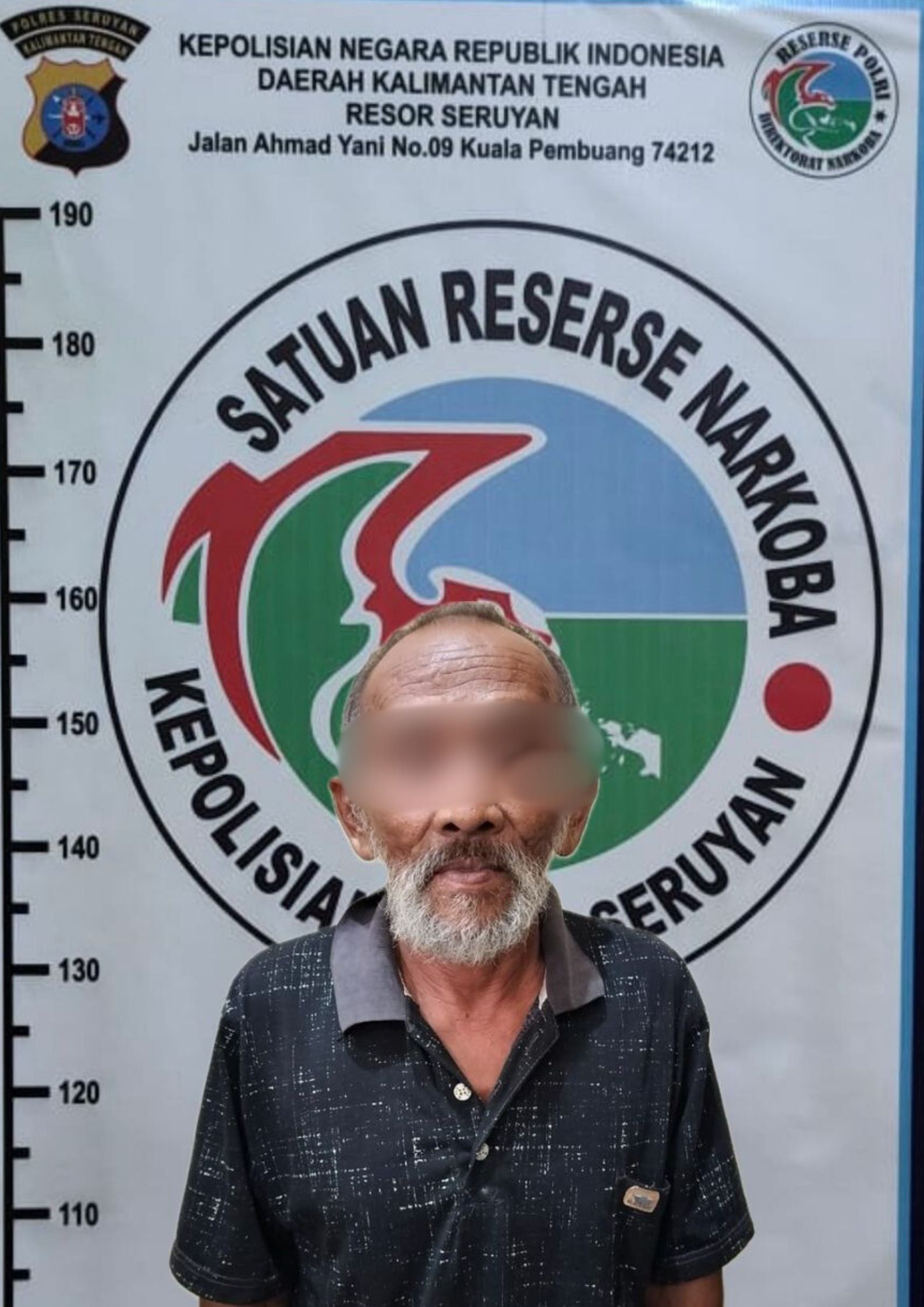 AS alias Mbah Brewok (61) saat diamankan di Mapolres Seruyan.