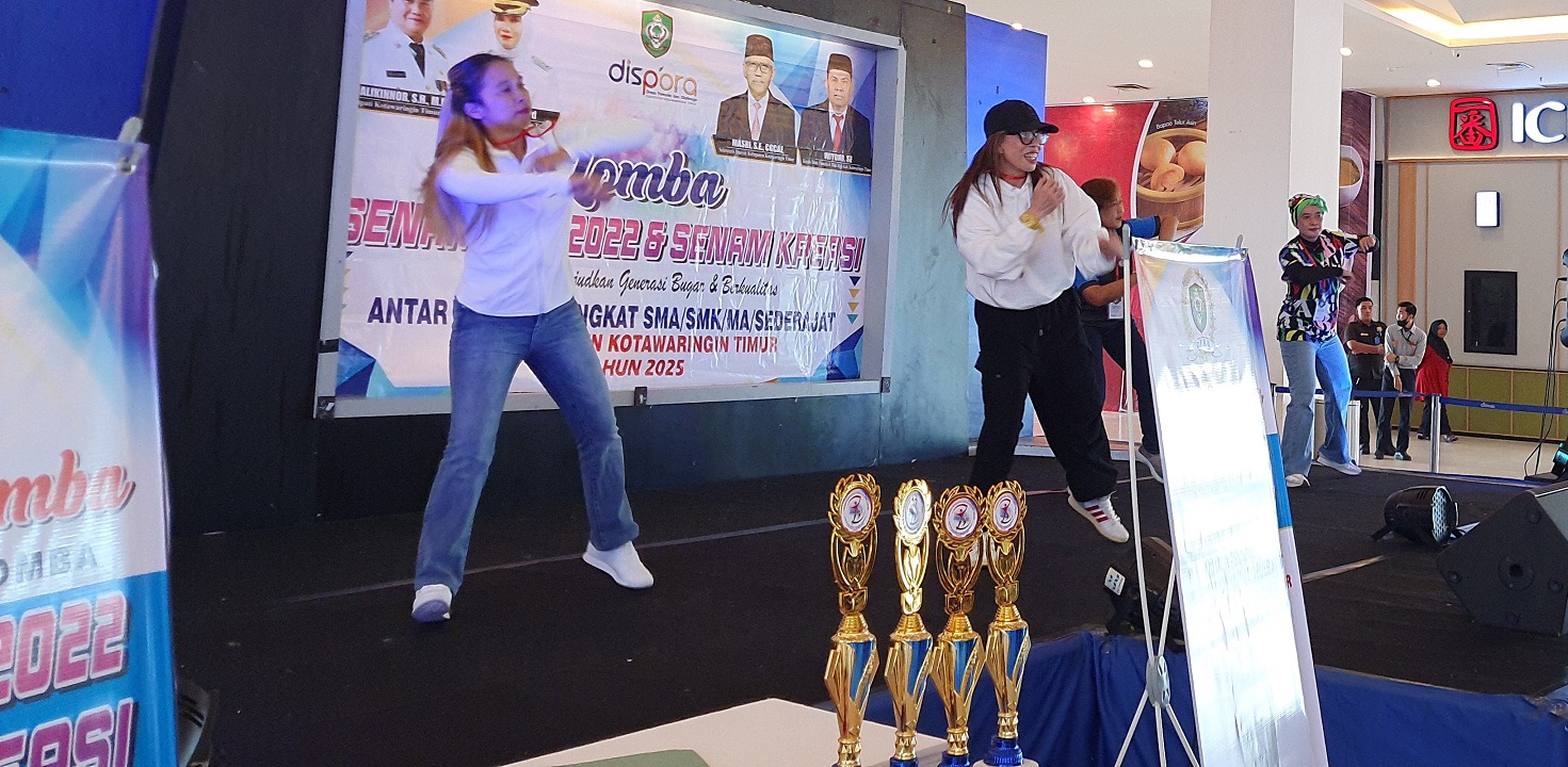 Beberapa instruktur senam saat tampil saat acara Lomba SKJ dan senam kreasi yang diselenggarakan Dispora Kotim, Rabu (18/6).