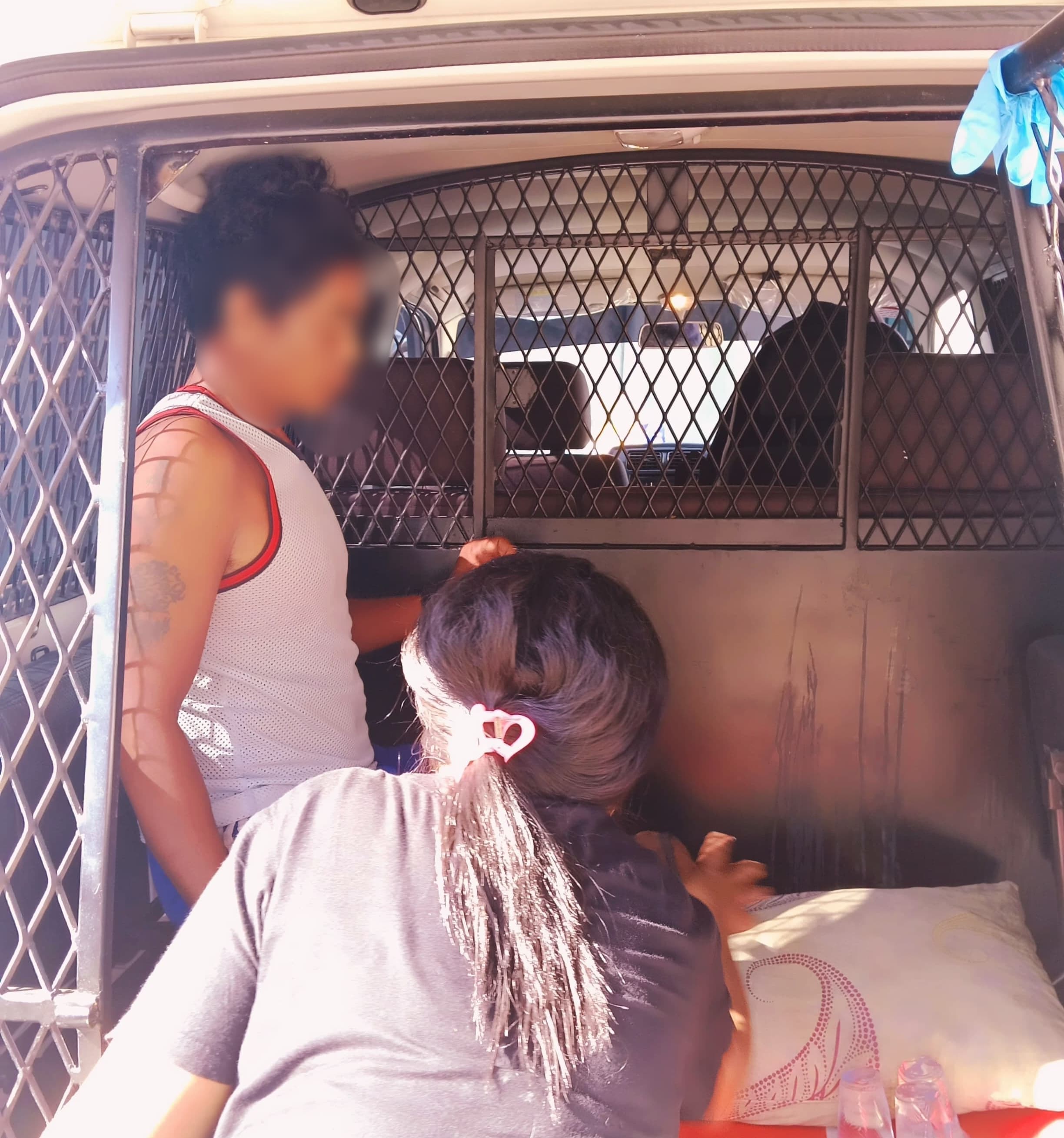 Salah satu ODGJ pria dari Desa Merambang, Kecamatan Lamandau, Kabupaten Lamandau, saat akan dirujuk ke RSJ Kalawa Atei, Palangkaraya, Rabu (9/7).