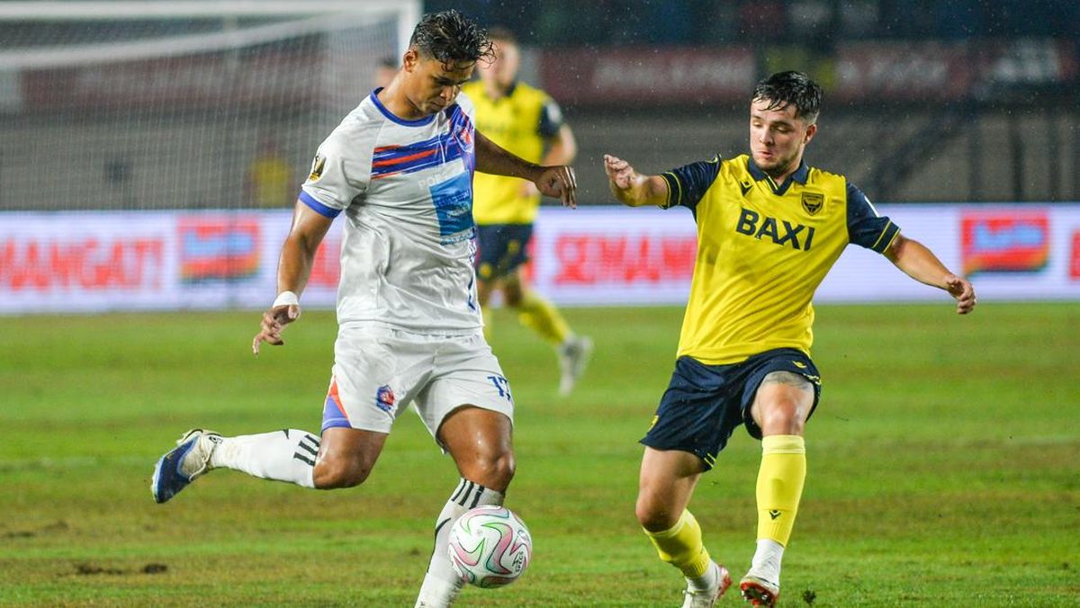 Laga final antara Port FC dan Oxford United FC di Piala Presiden 2025