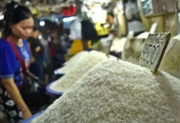 Ilustrasi pedagang beras/Aditya Pradana Putra/Antara