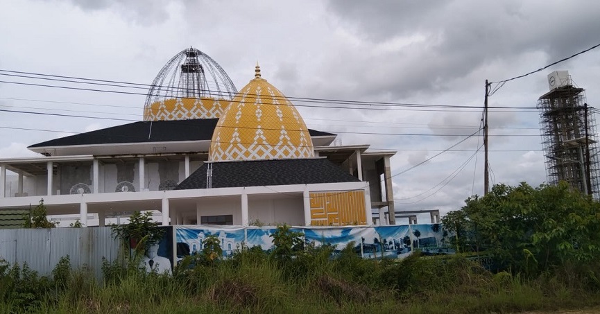 Proyek pembangunan Masjid Agung Lamandau, yang sempat terhenti sekitar 8 tahun, dan akan dilanjutkan kembali mulai tahun ini.