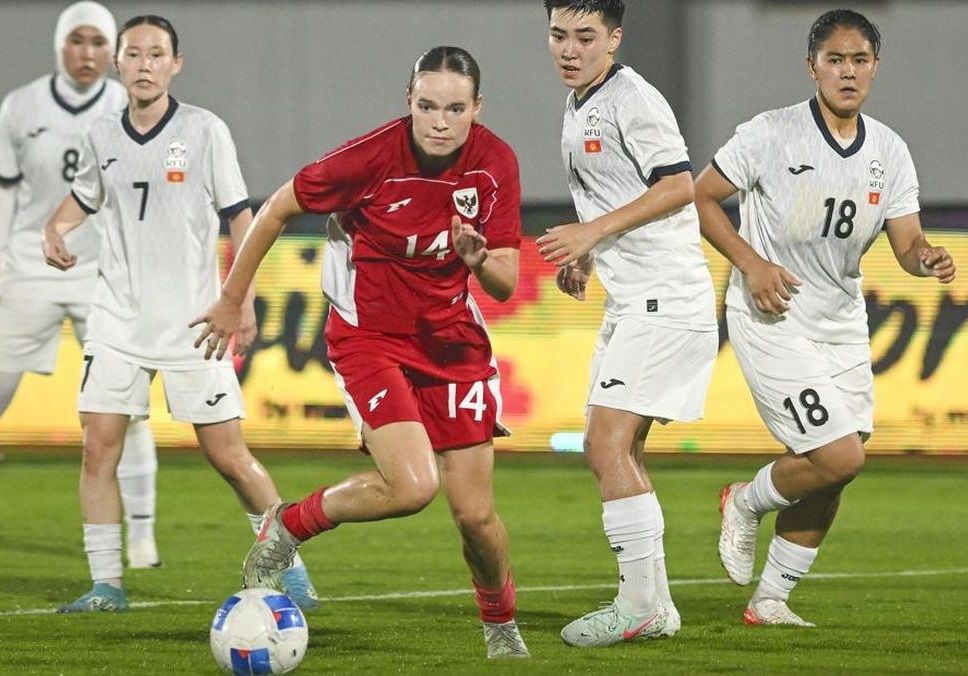 Pemain depan timnas Putri Indonesia Isa Warps, yang jadi andalan dalam turnamen Piala AFF Putri 2025