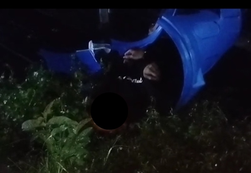 PENGANIAYAAN: Seorang pemuda Pangkalan Bun ditemukan di tong sampah dengan sejumlah luka di tubuhnya. (Warga/Radar Sampit)