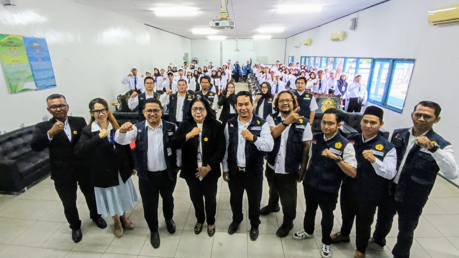 STIE) Sampit membuka secara resmi Pengenalan Kehidupan Kampus bagi Mahasiswa Baru (PKKMB) tahun akademik 2025 - 2026, Kamis (14/8).