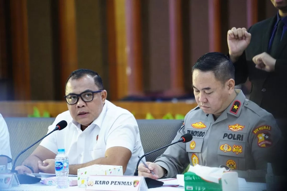 Dirtipidter Bareskrim Polri Brigjen Pol Nunung Syaifuddin (kiri). (Polri)