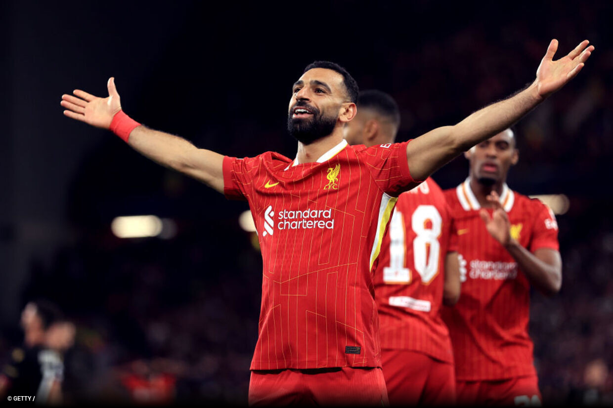 Pemain bintang Liverpool asal Mesir Mohamed Salah, kembali meraih penghargaan berbengsi PFA Player of The Year 2024/2025 ketiga kalinya.