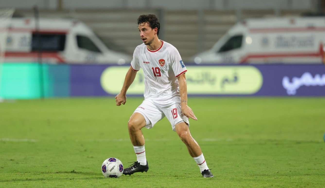 Thom Haye saat membela timnas Indonesia