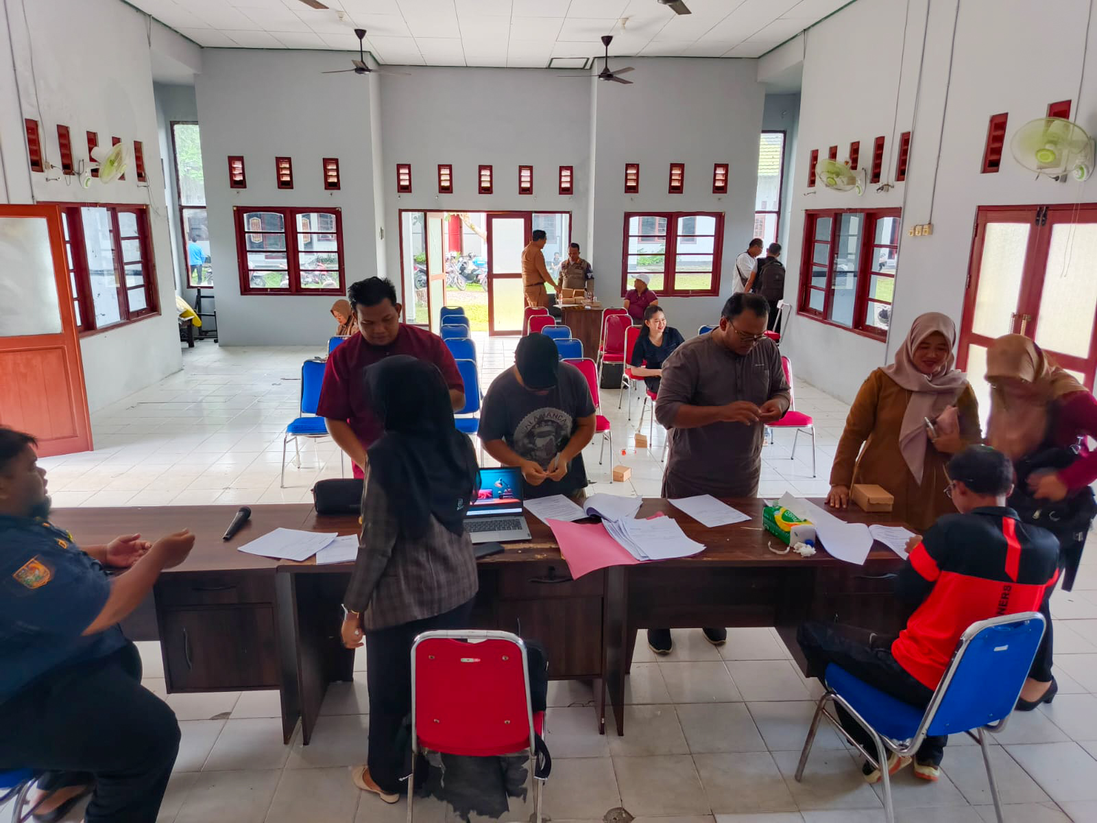 Suasana penandatanganan berita acara serah terima dana pembinaan cabor yang digelar KONI Seruyan, Selasa (2/9).